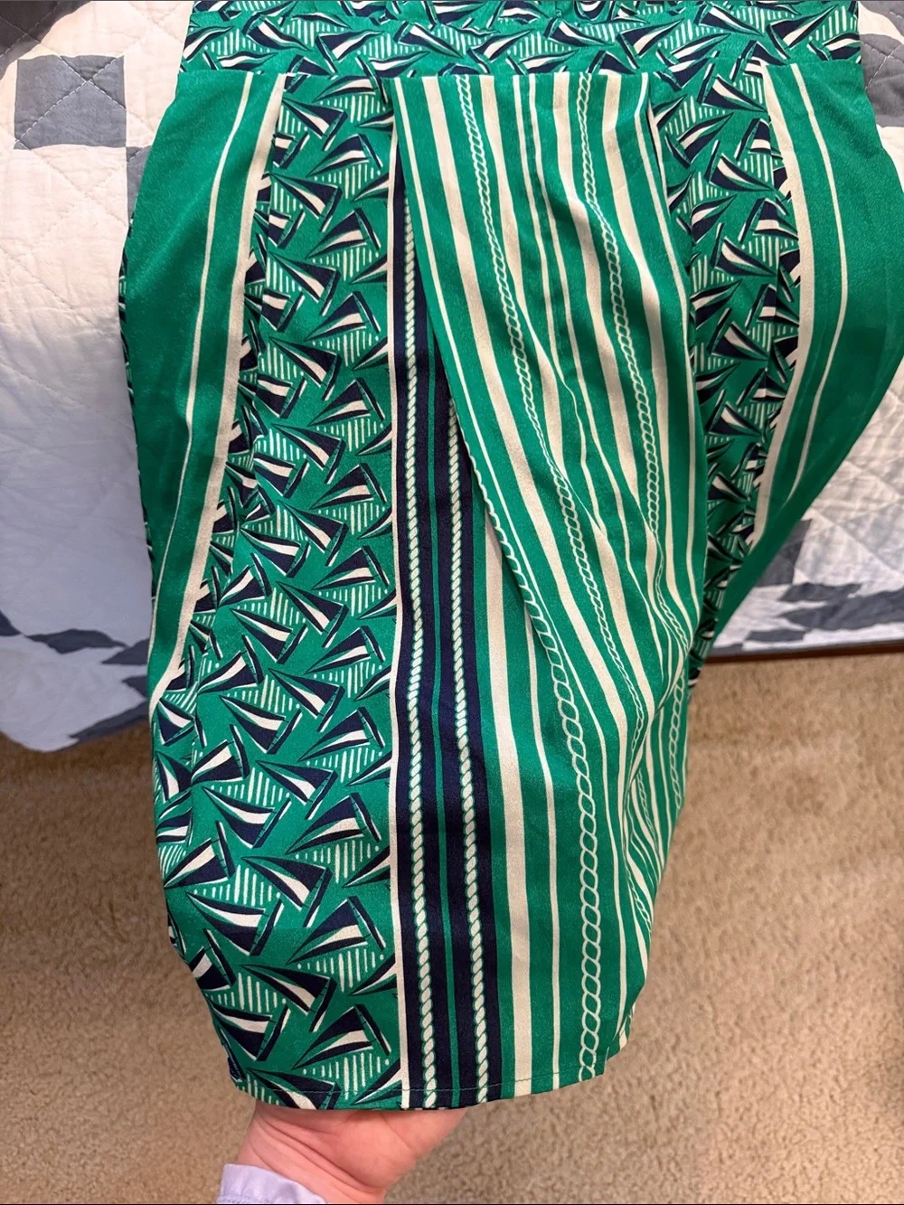 Collective Concepts Green Patterned Midi Dress - Picture 4 of 5